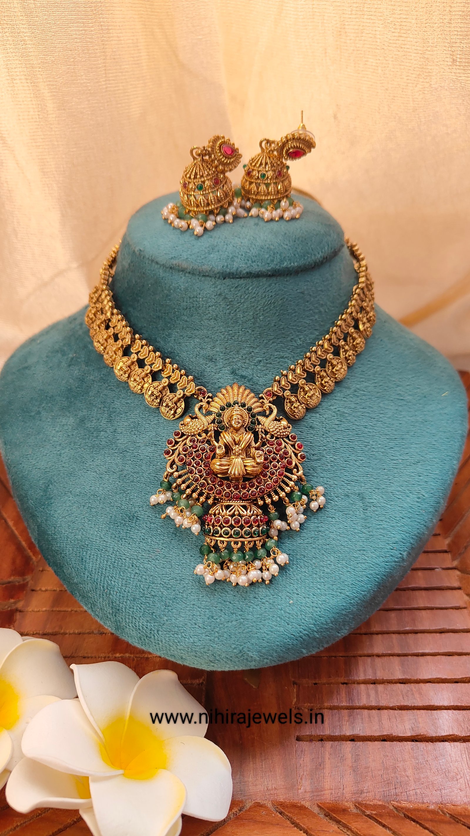 Lakshmi Mayura Haram NSOO77
