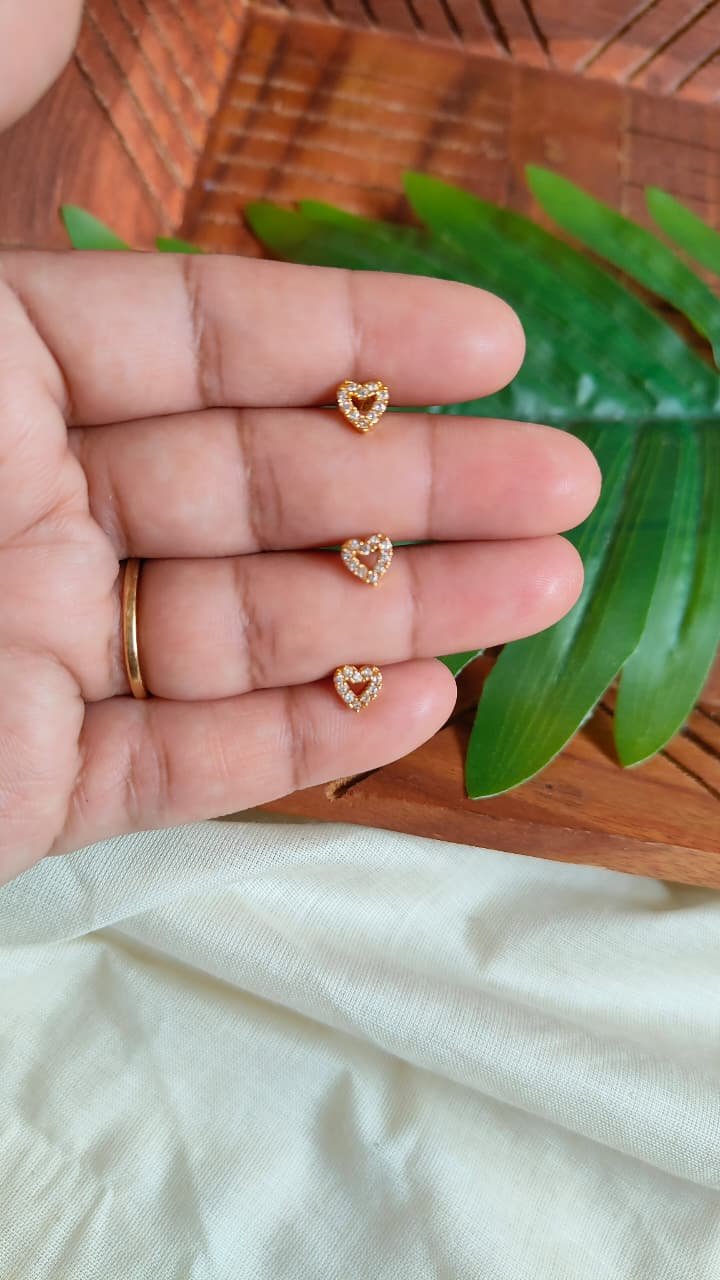 Heart Nosepin (Stone)