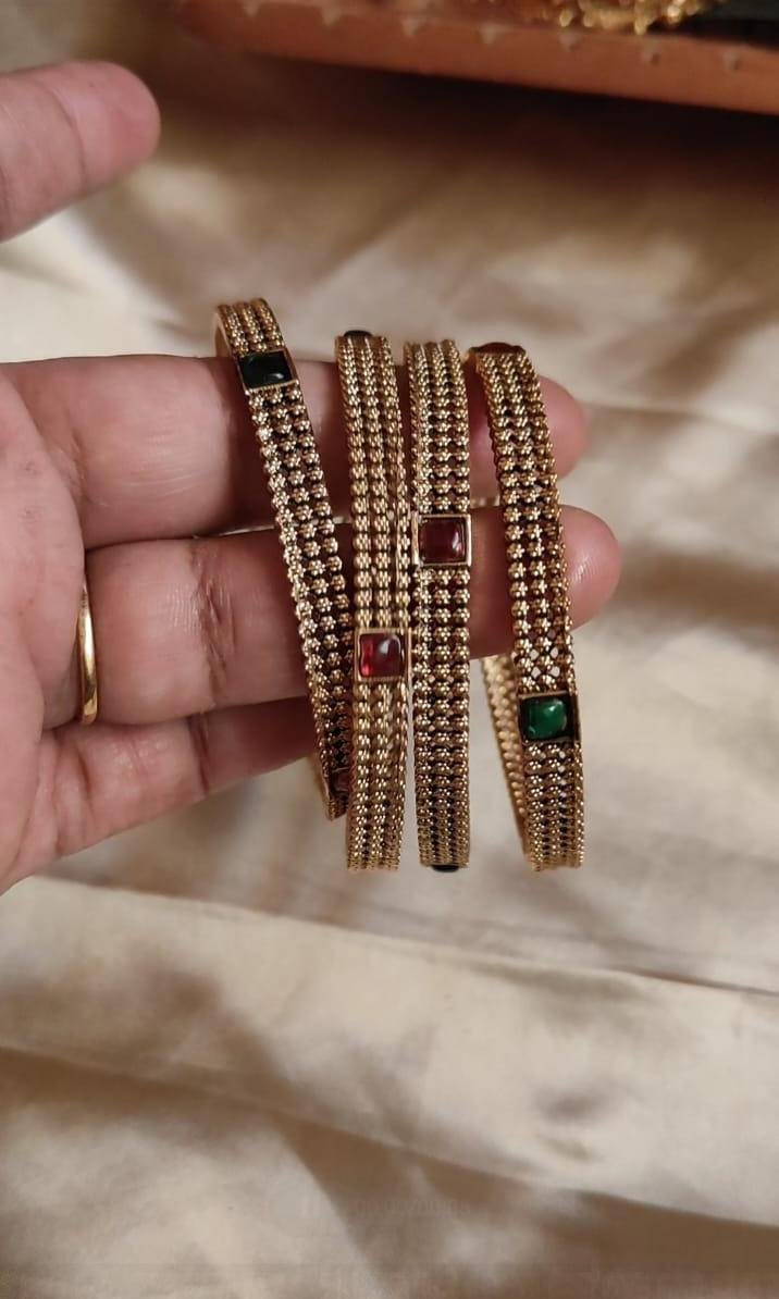 Bangles - Red & Green Stone (4 Bangles) (2.4, 2.6, 2.8)