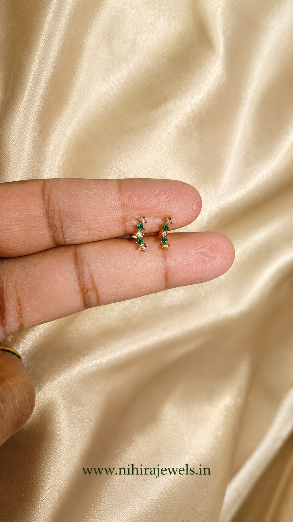 Parrot Earstud