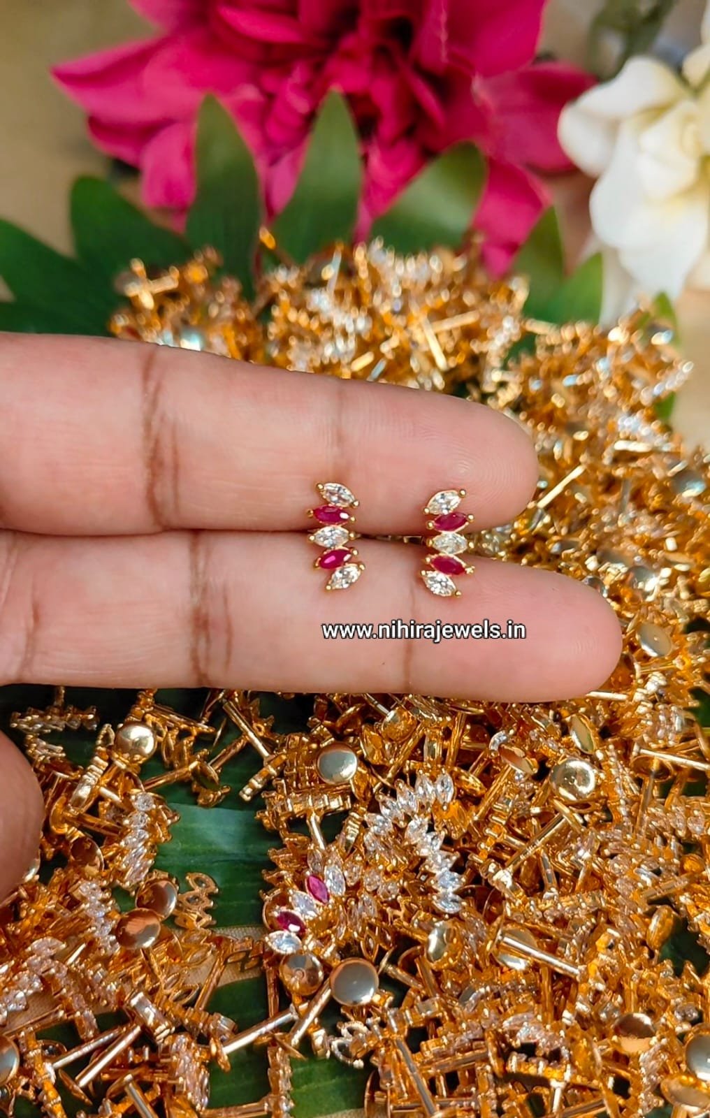 Eva Earring White & Pink