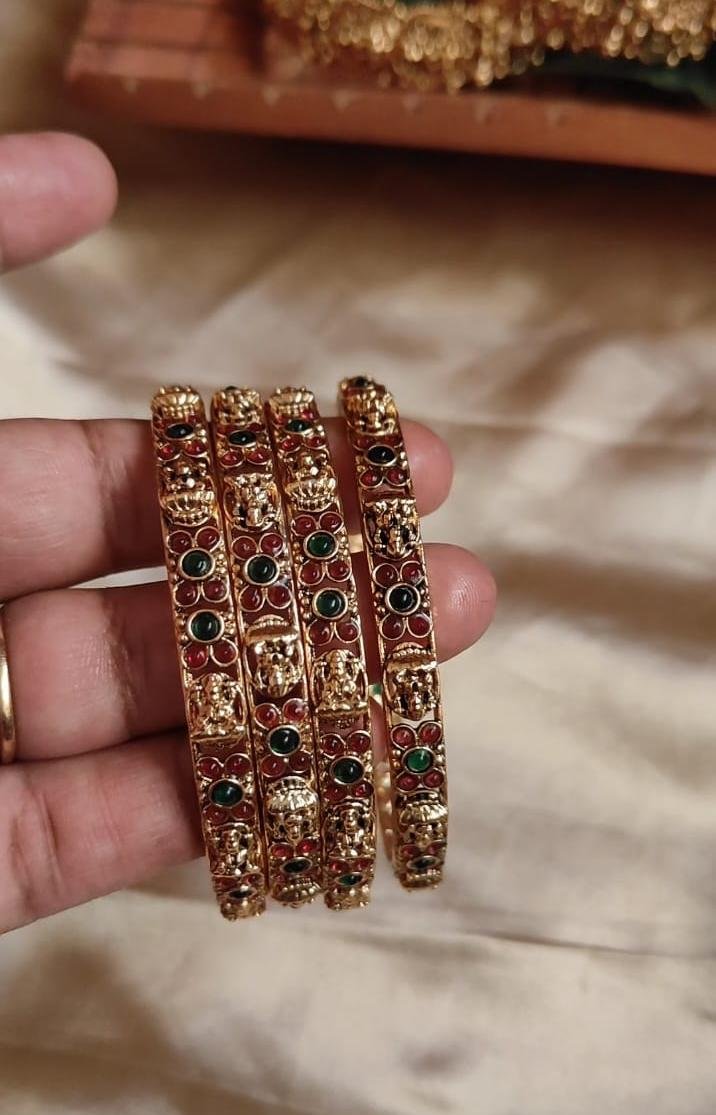 Bangles ( 4Bangles - Kadakam )