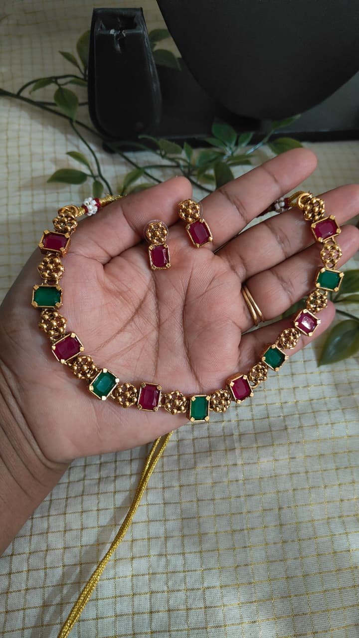 Multicolor (Red and Green)