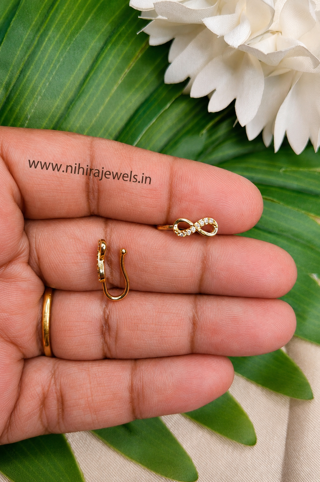 Infinty Glow NON-PIERCING Nosepin