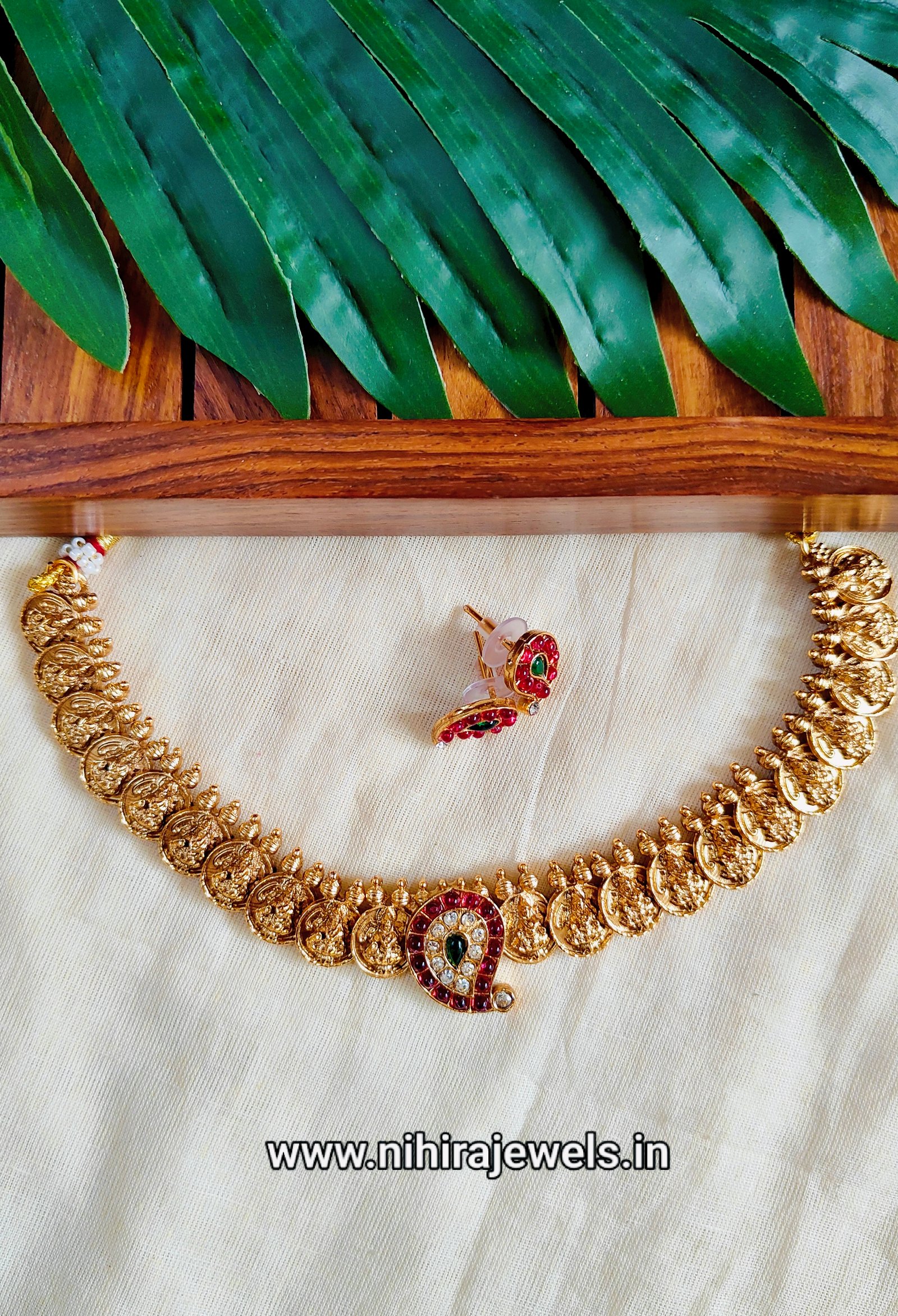 Mango Necklace