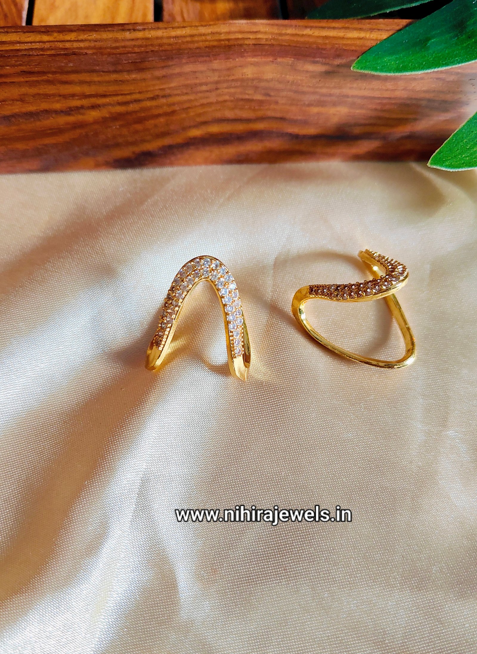 Nihira Ring premium stone