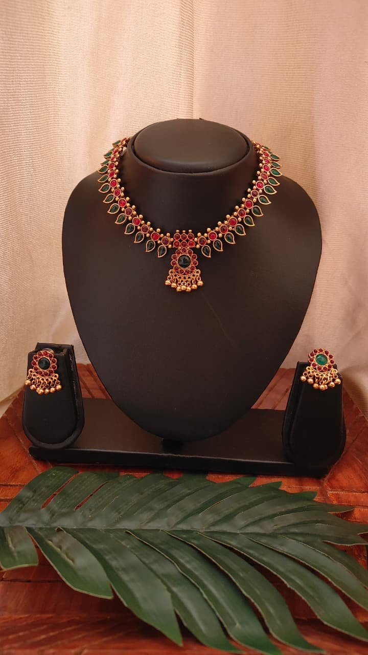 Manjari Antique Set