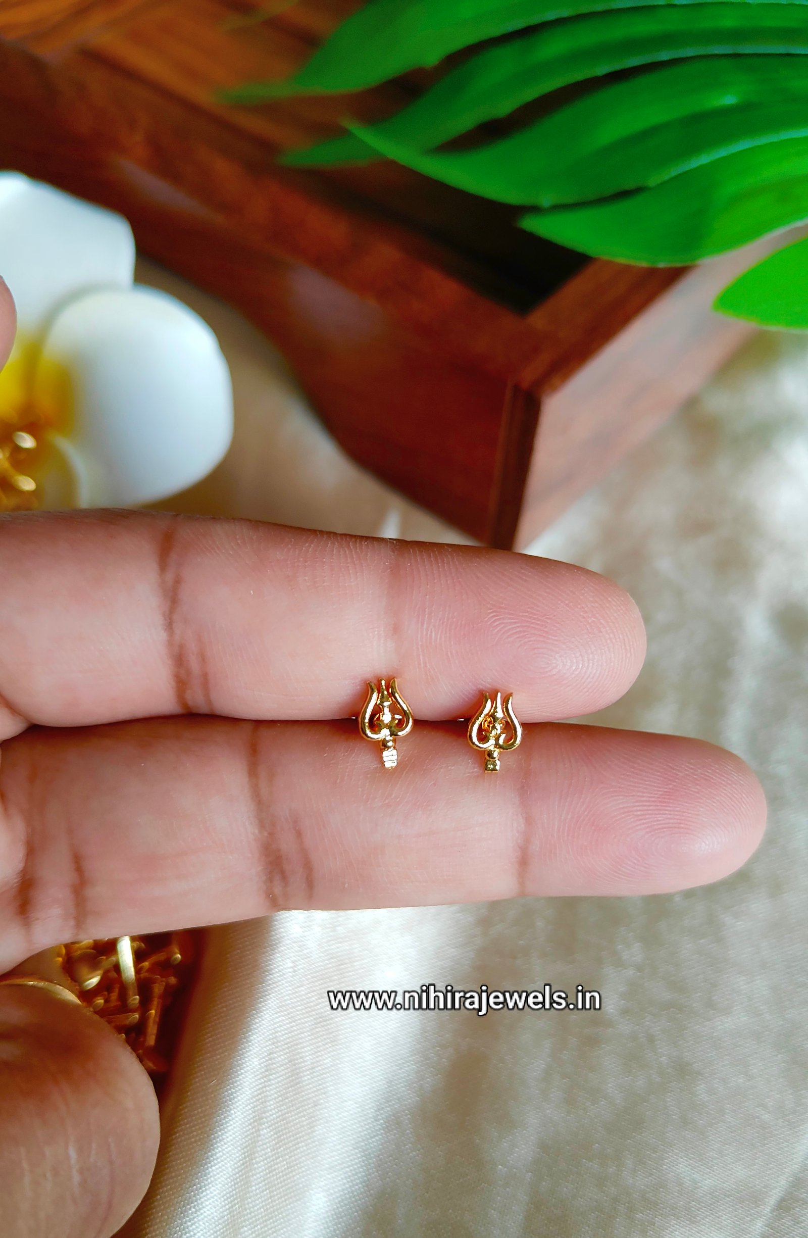 Trisul Plain Earring