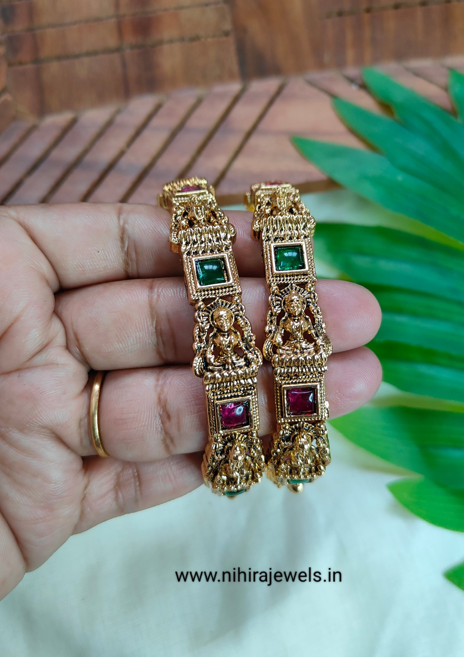 Sanvi Bangles (2 PCs) - Size 2.8