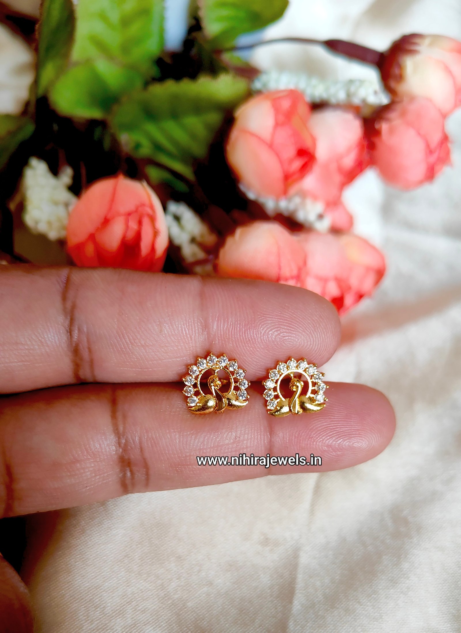 Mayura Earstud