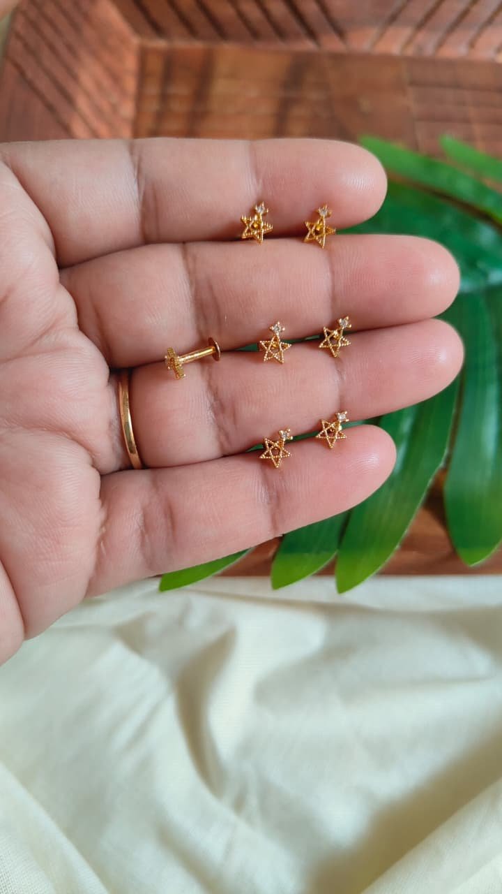 Star Earring - 1 Pair